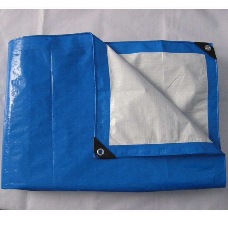 車(chē)和貨場(chǎng)蓋布